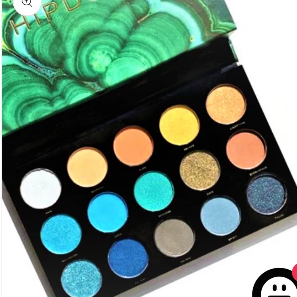 HipDot cenote pressed eyeshadow palette